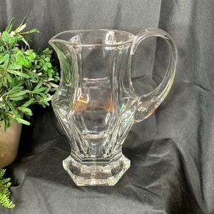 Beautiful signed Gorham crystal Sovereign 32oz pitcher